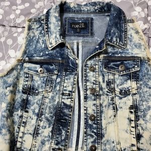 Acid washed Vest